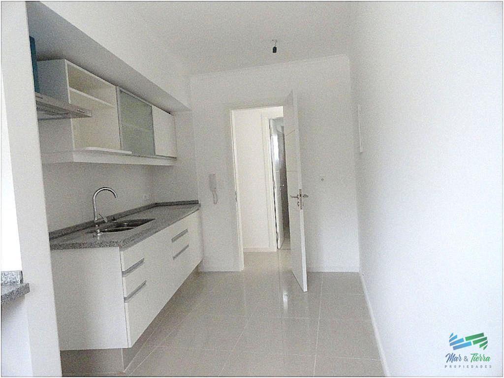 En Venta apartamento 3 dormitorios, 3 baños en