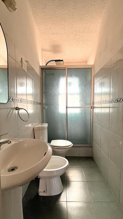 ALQUILER APARTAMENTO 3 DORMITORIOS EN BUCEO