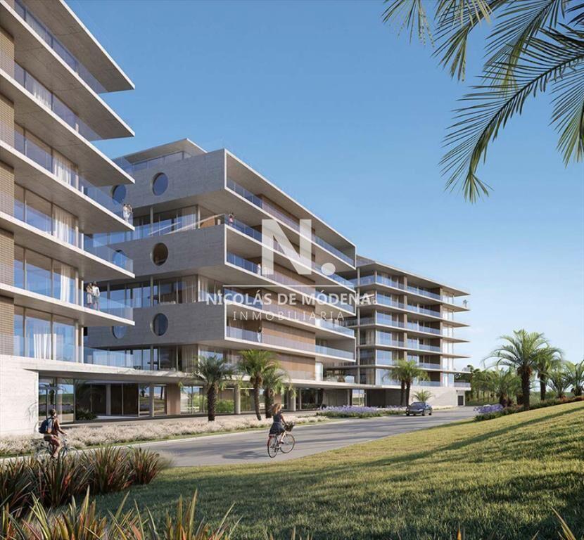 Venta de apartamento de 683m2, 4 dormitorios en