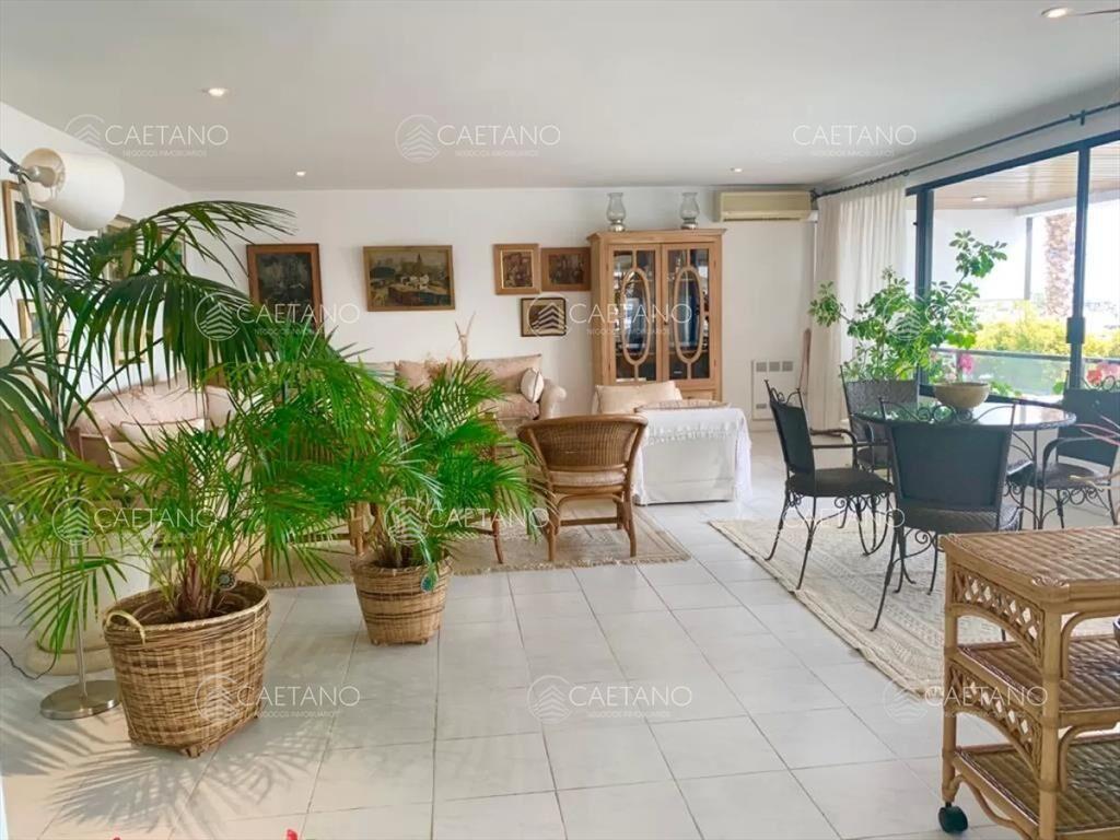 Venta apartamento 4 dormitorios Punta del Este