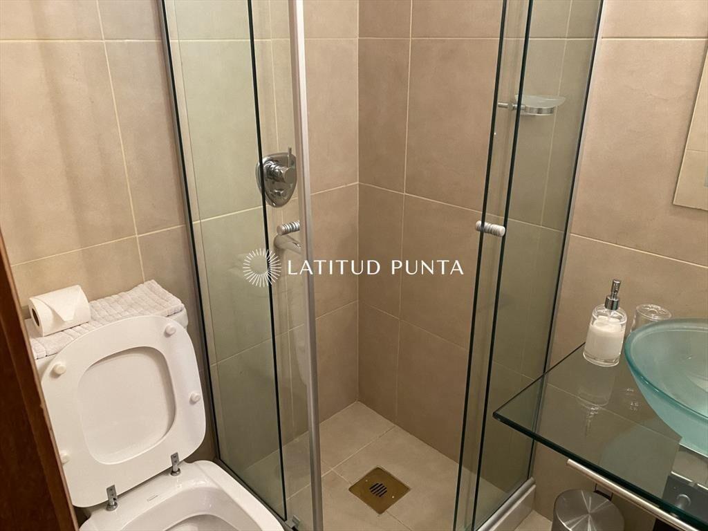 Apartamento en Roosevelt, 3 dormitorios más