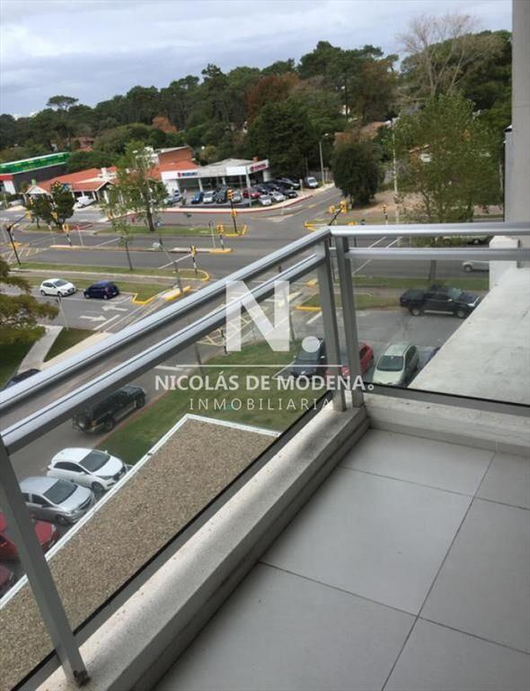 Departamento de  1 dormitorio en venta en Torre