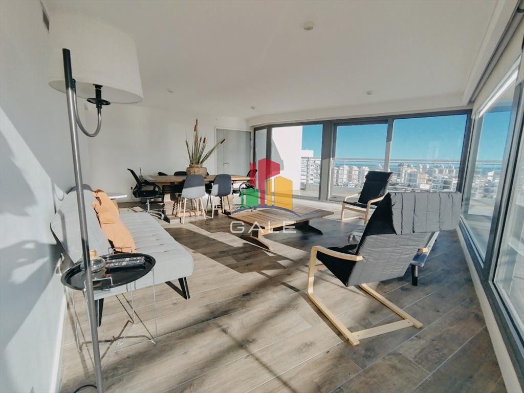 VENTA DE HERMOSO PENTHOUSE DE 2 DORMITORIOS CON Y