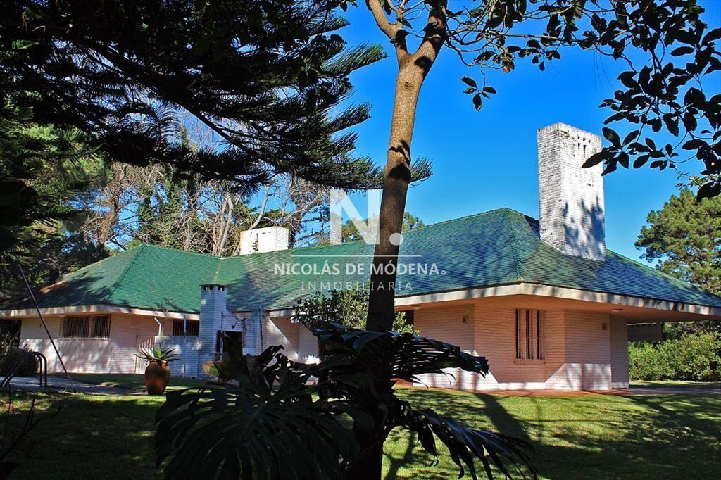 En venta chalet de 3 dormitorios en Brava, Punta