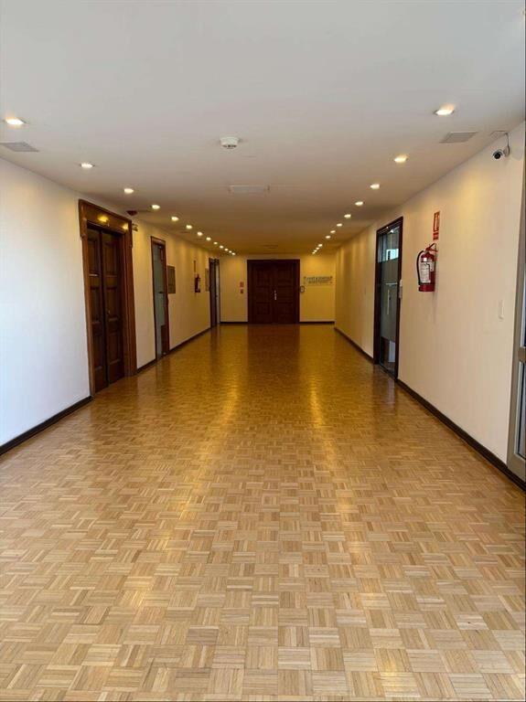 Venta Oficina con renta edificio corporativo Ciudad Vieja
