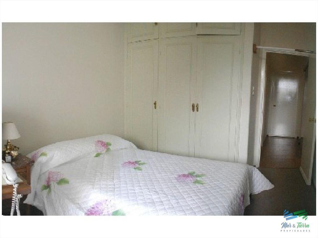 Apartamento en Brava, 3 dormitorios *