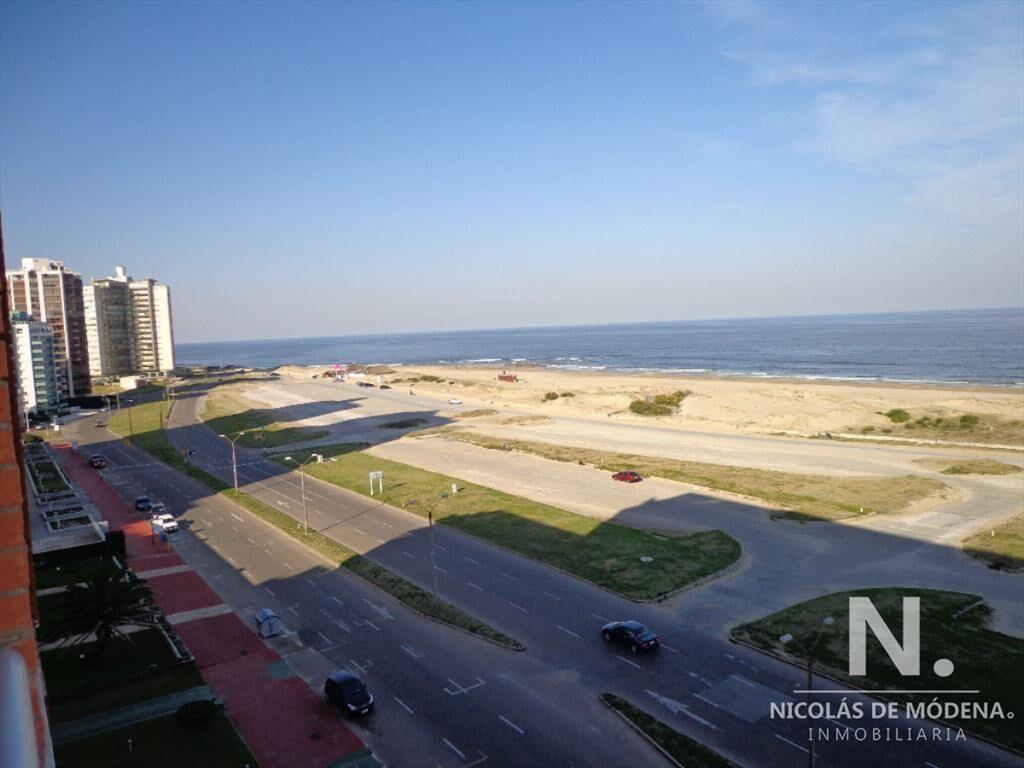 Apartamento en Brava, 2 dormitorios en venta