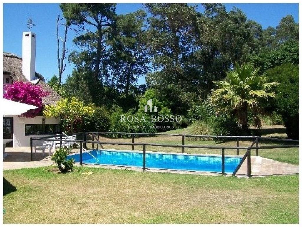 Casa en RincÃ³n del Indio, 6 dormitorios *