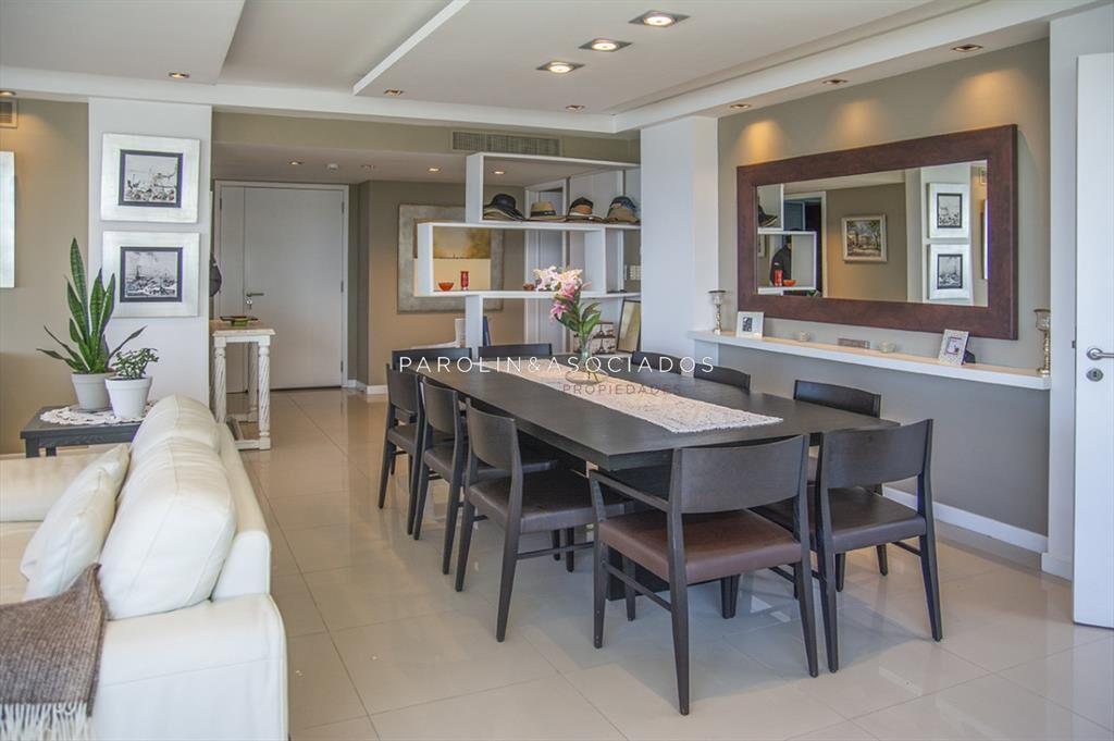 Espectacular apartamento en venta frente a playa Brava - Ti