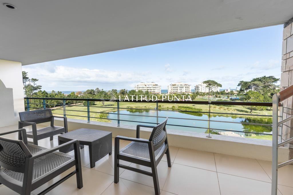Apartamento en venta Playa Mansa 4 ambientes