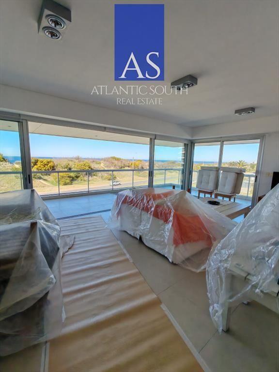 Apartamento moderno primera linea Playa Brava 3
