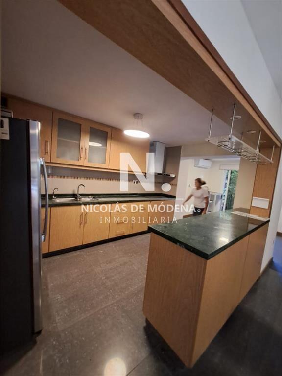 Espaciosa Casa en Barrio Privado de 6 dorm y en