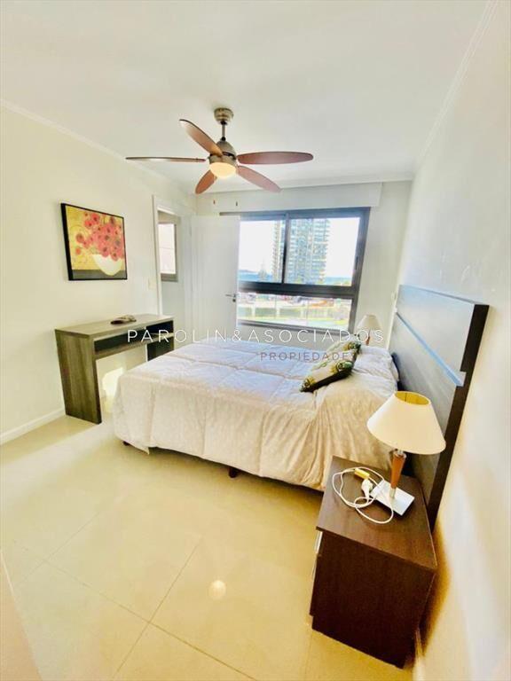Apartamento en venta de 3 dormitorios en Torre
