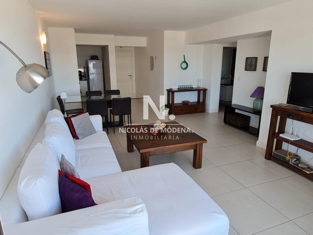 Punta del Este LUX TOWER- Venta departamento 3  9
