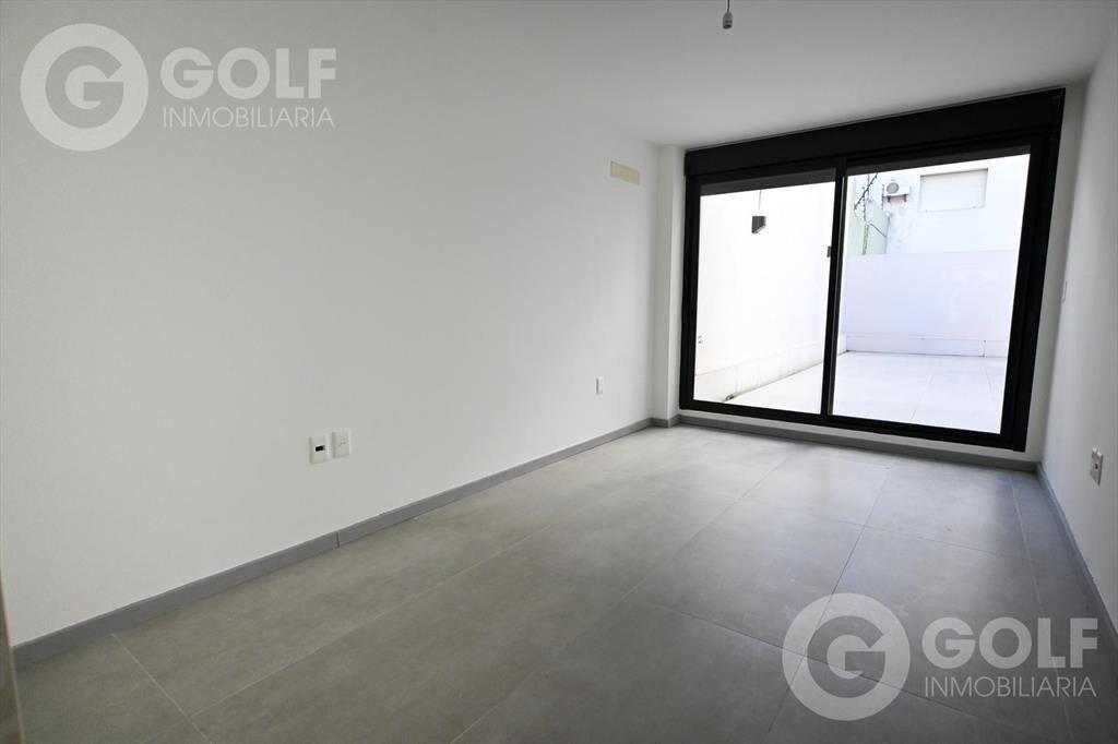 Venta de apartamento de 1 Dormitorio con Terraza, Patio, Pa