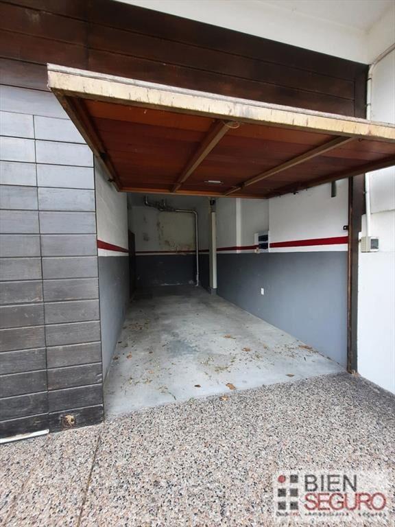 Muy lindo apartamento de 2 dormitorios, con garaje, en vent