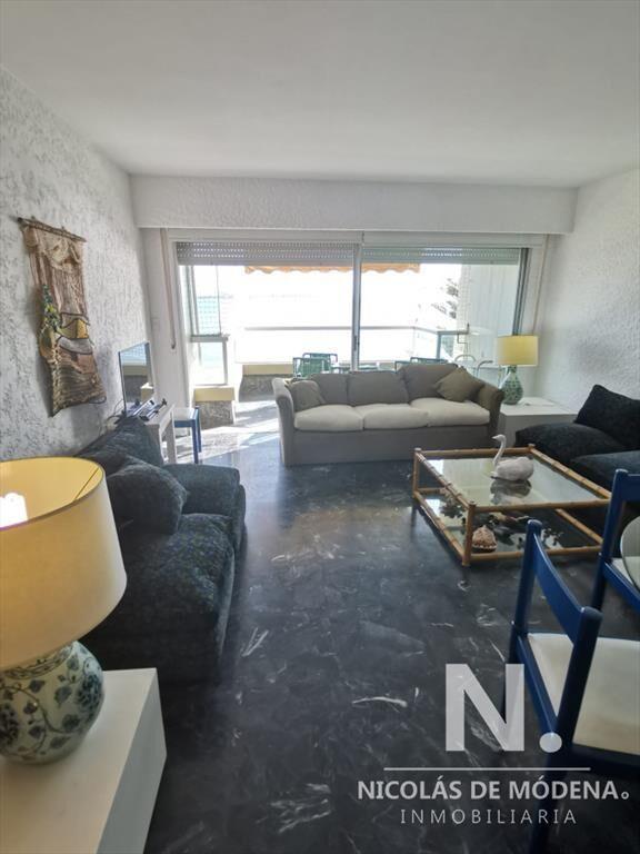 Departamento en venta de 3 dormitorios en Punta Del Este