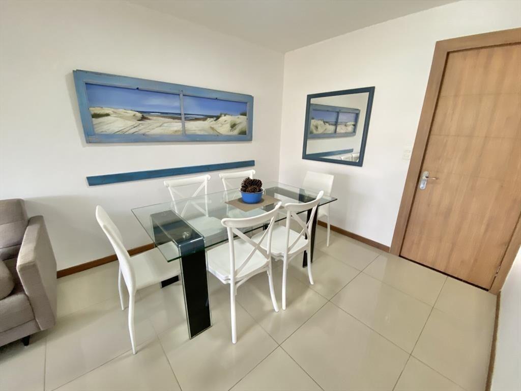 Apartamento de 2 dormitorios + terraza con parrillero de us
