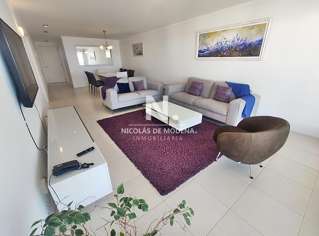Edificio The Forest Tower, a metros de Playa de 4