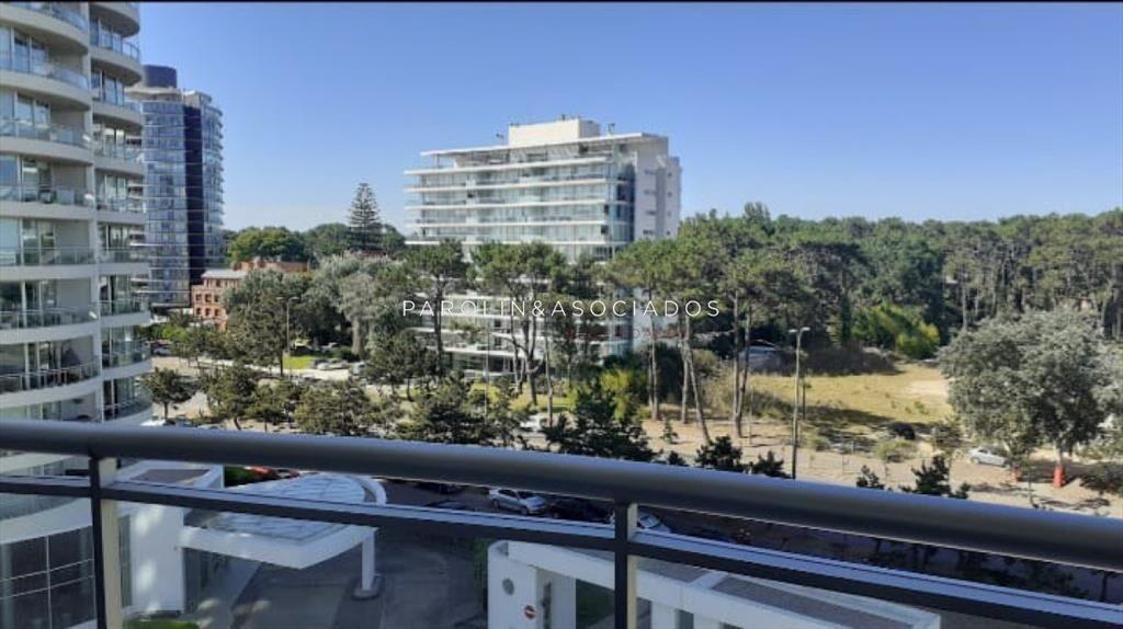 Apartamento de 2 dormitorios en Ocean Drive, del