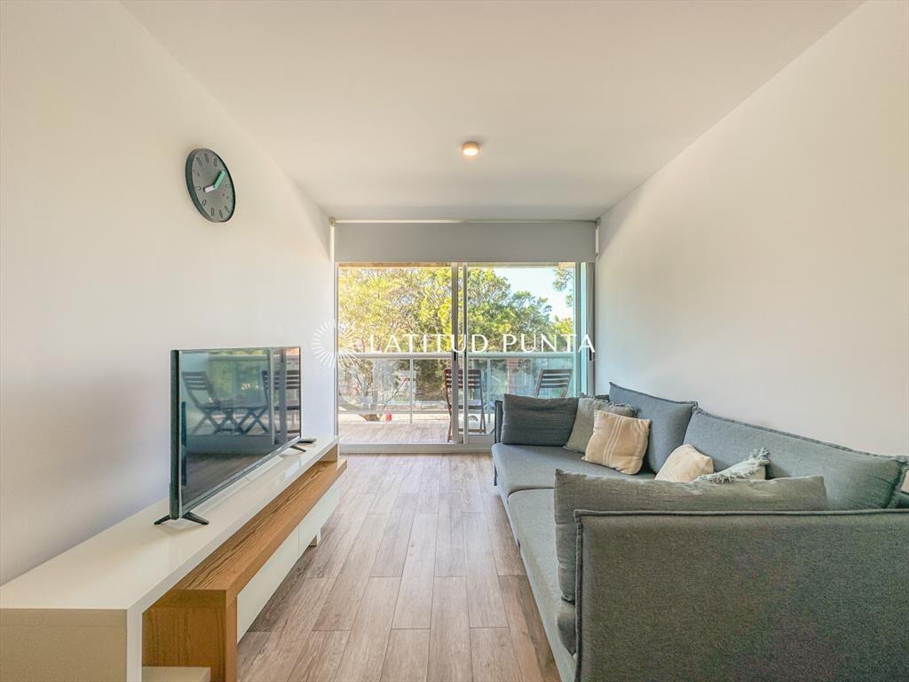 Apartamento en venta con renta anual