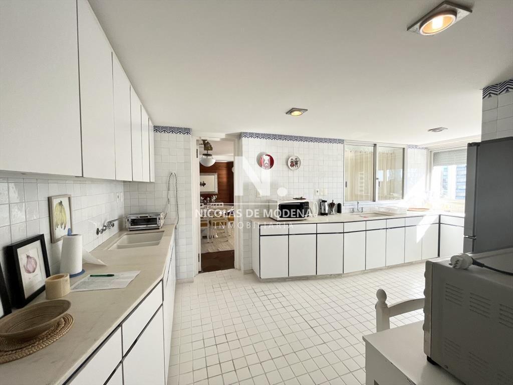 Apartamento en venta de 4 dormitorios en Playa Brava, Punta