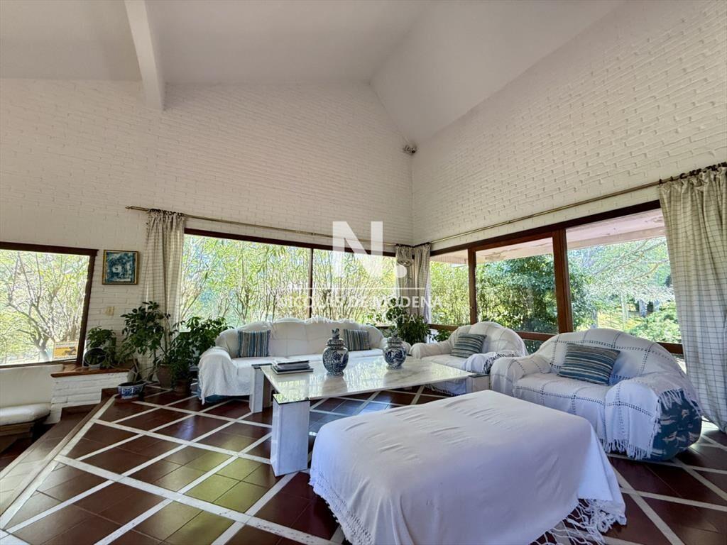 Vende Casa en Lugano de 4 dormitorios en Punta