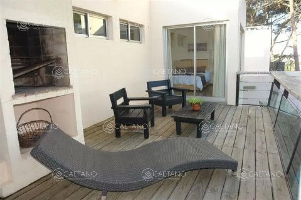 Venta casa 5 dormitorios Montoya La Barra