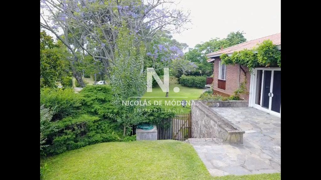 Casa en venta, zona Cantegril.