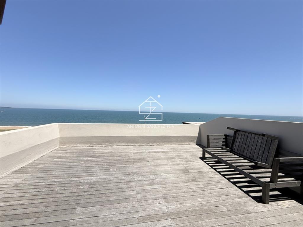 Venta apartamento 3 dormitorios primera linea,