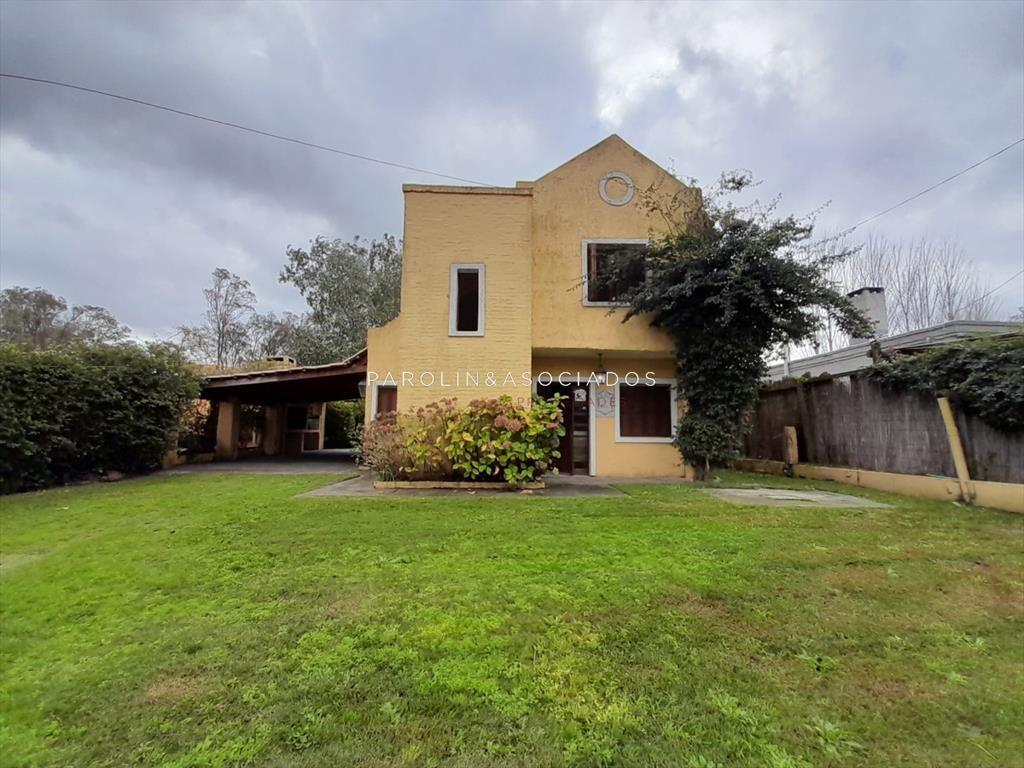 Linda casa en venta en La Barra, Punta del Este.