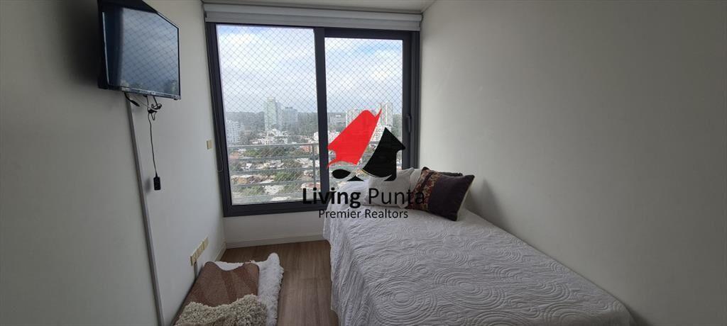 Apartamento en piso 19