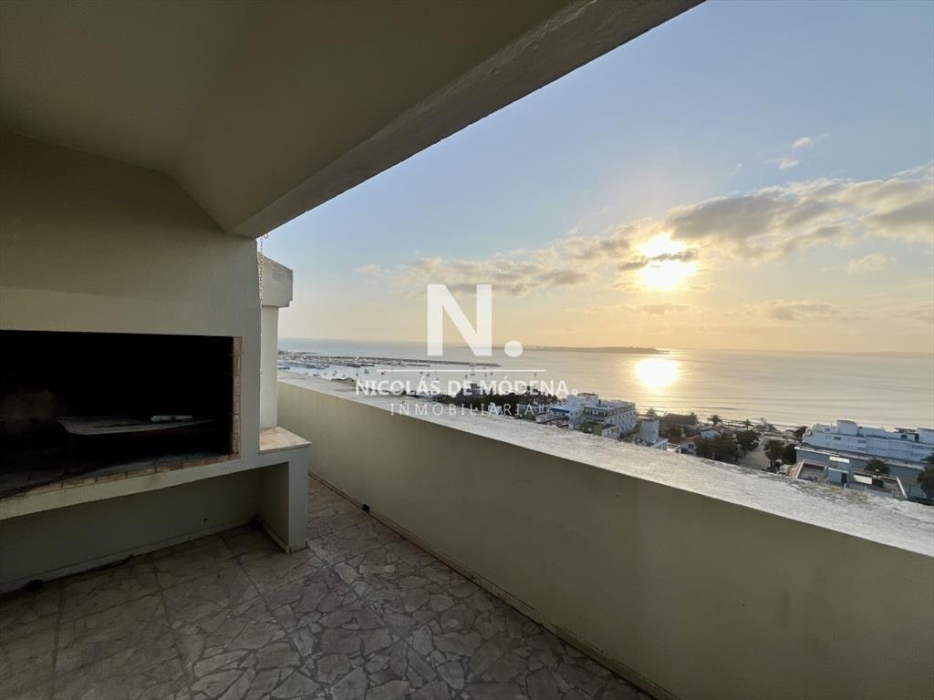 Venta penthouse tres dormitorios. Península, del