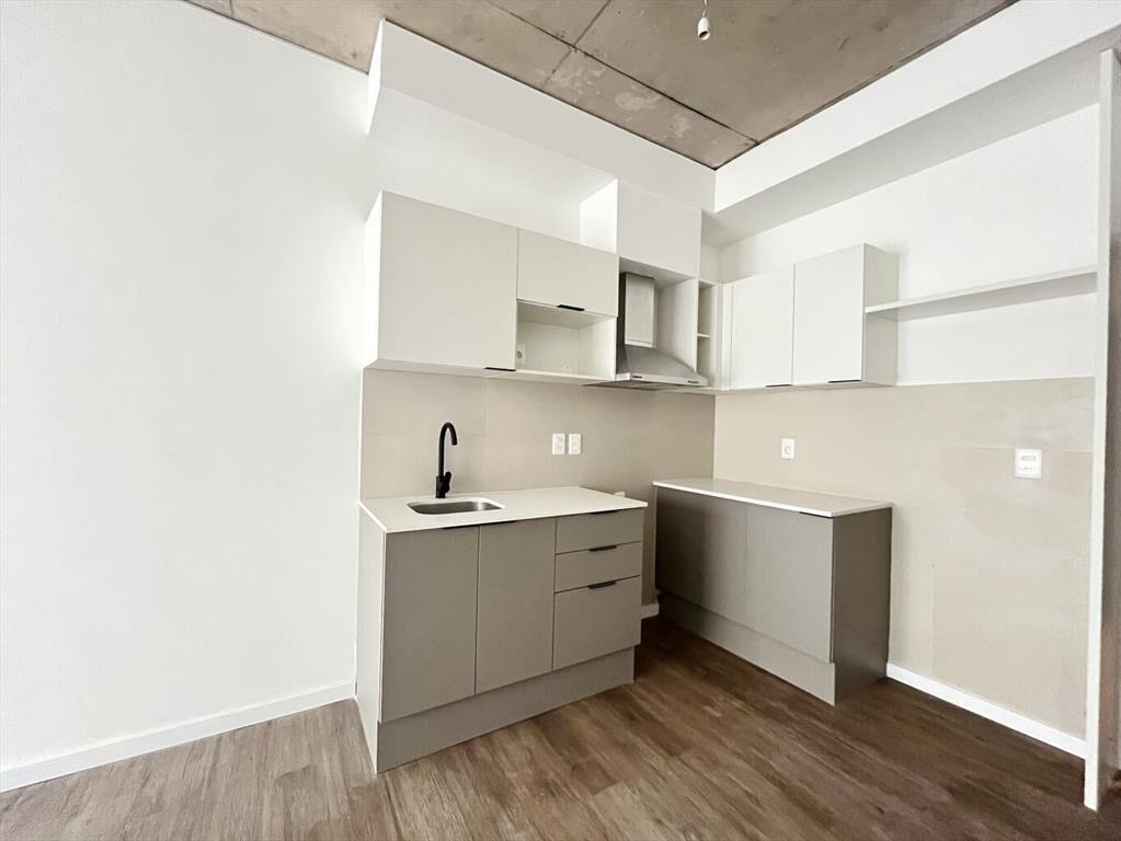 Venta apartamento 1 dormitorio con patio en Palermo a estre