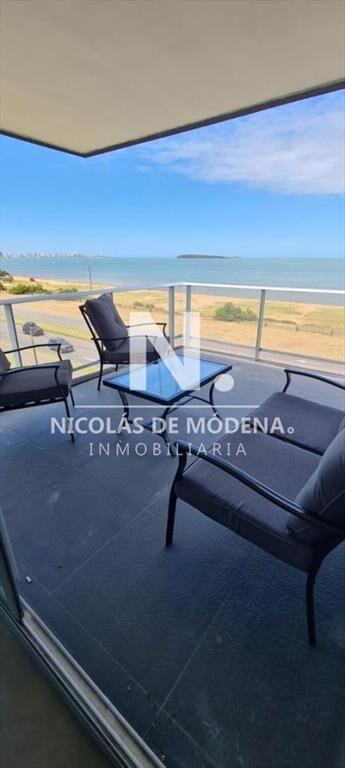 Apartamento de Venta de 2 dormitorio en Edificio
