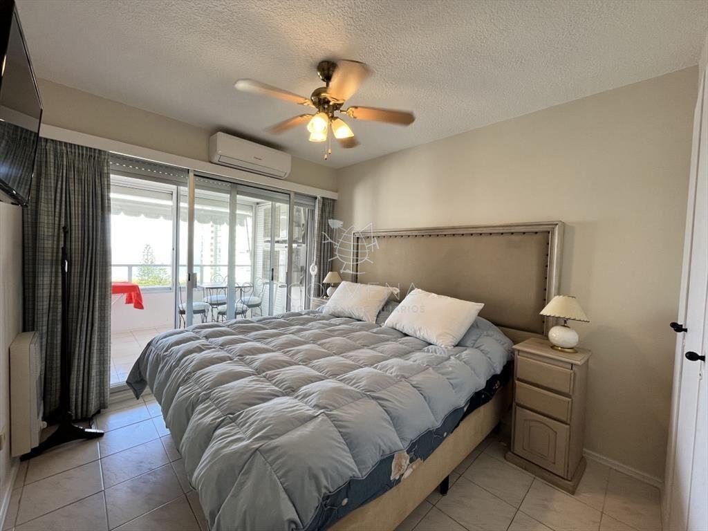 departamento en complejo LIncon Center