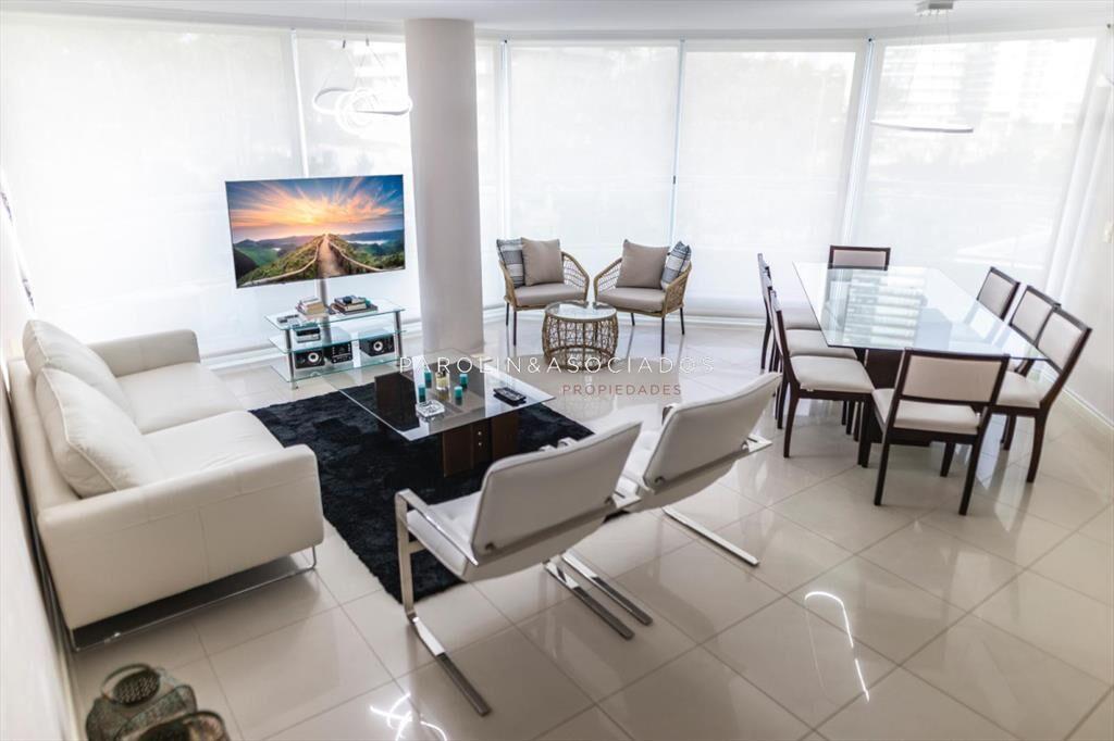 Apartamento en venta en Ocean Drive I, Punta del