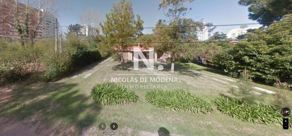 Terreno en Aidy grill , Punta del este , Playa