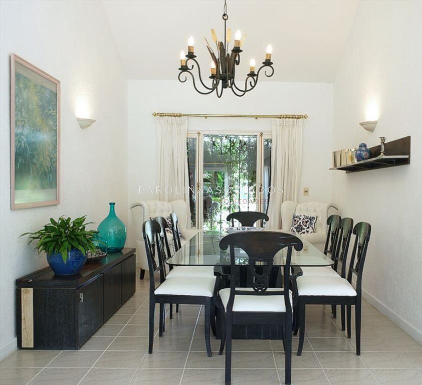 HERMOSA CASA DE 4 DORMITORIOS A LA VENTA.