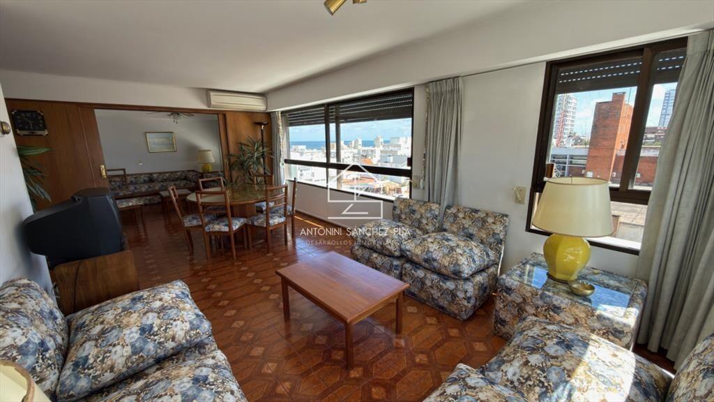 Venta Apartamento 2 Dormitorios y Dependencia del