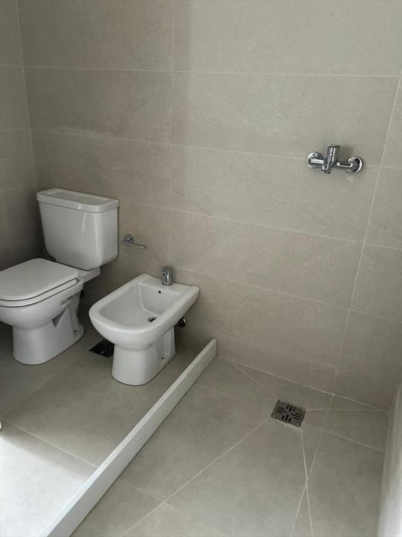 Alquiler Apartamento 2 Dormitorios, en Tres Cruces