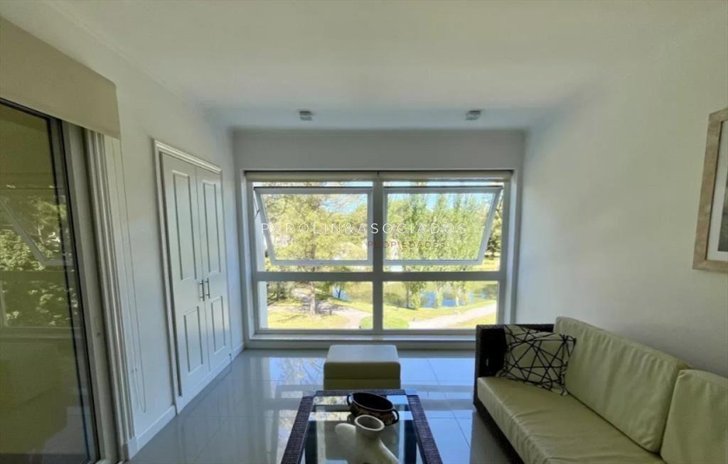 Apartamento en venta de 2 dormitorios en Solanas,