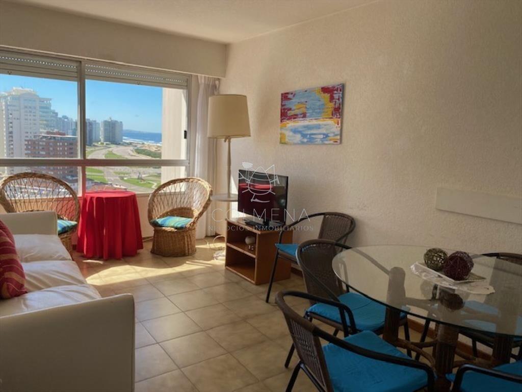 Apartamento en playa mansa a 1 cuadra del mar y a