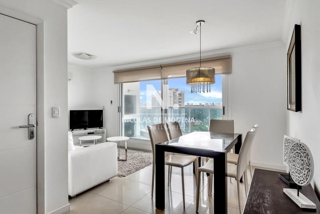 En venta departamento de 3 dormitorios en Punta del Este