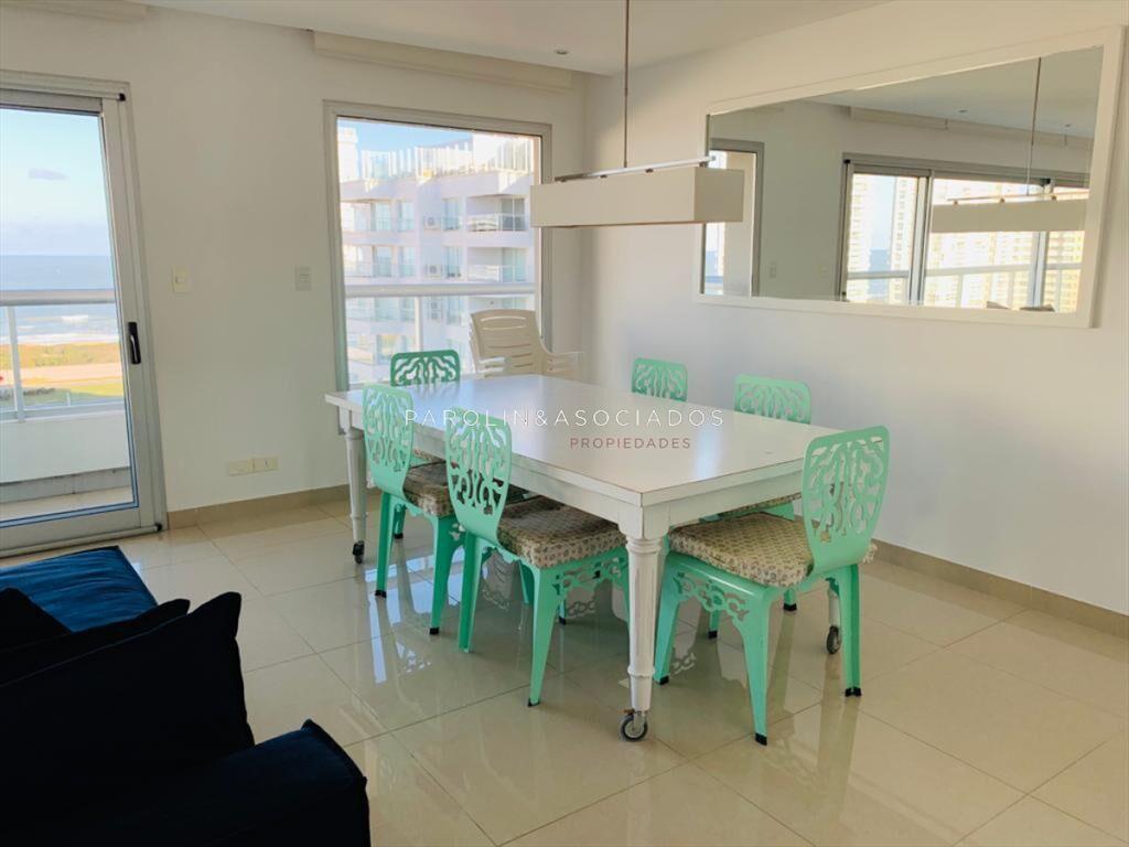 Apartamento en venta de 3 dormitorios en Brava