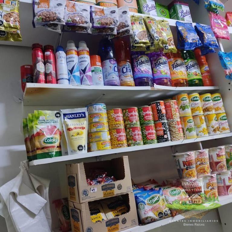 Se vende llave comercial en Tres Cruces