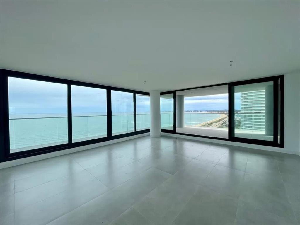 VENTA DE APARTAMENTO DE 3 SUITES ESQUINERO EN EN