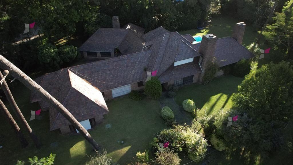 Hermosa mansiÃ³n en Golf de 6 dormitorios , Punta del Este
