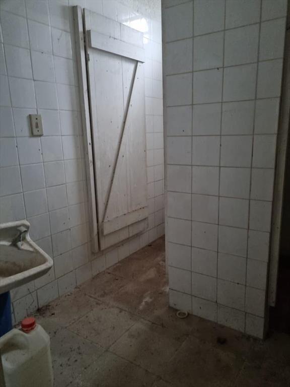 Av Don Pedro de Mendoza , 15000 m2 de terreno, 1350 m2 de d
