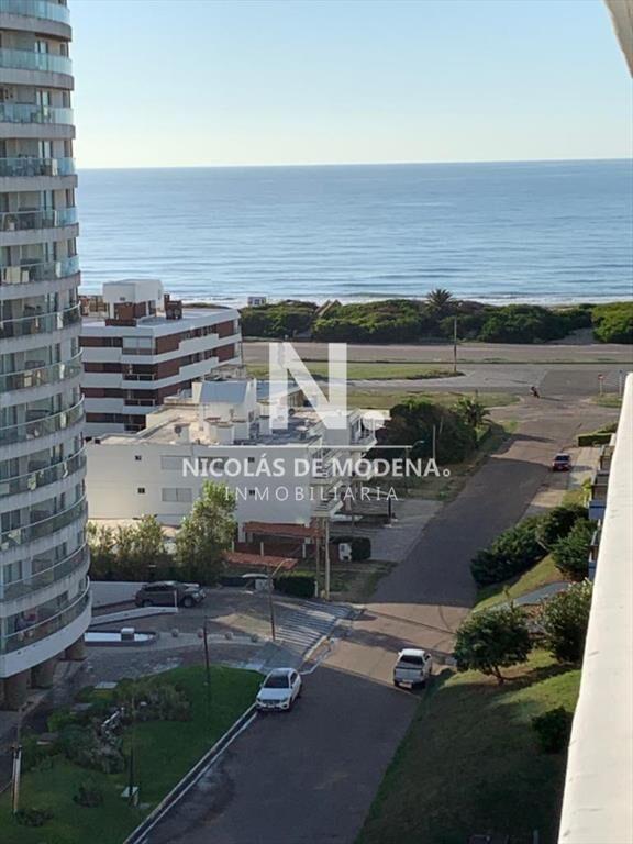 Apartamento de 2 dormitorios en edificio Chronos